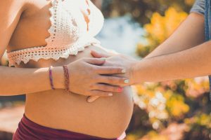 L'alimentation pendant la grossesse et l'allaitement : conseils essentiels