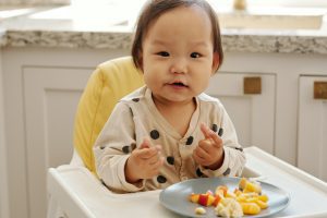 Les différentes options pour la diversification alimentaire chez les bébés